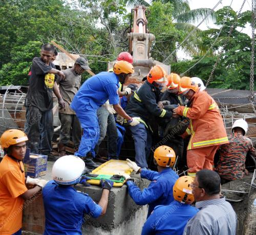 TR05_21062012_BANGUNAN_RUNTUH