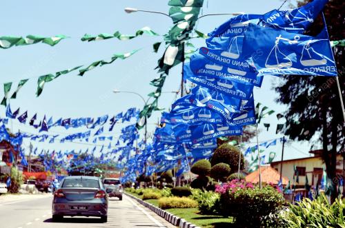 TR05_22042012_BENDERA_BN