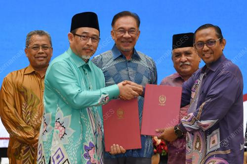 DATUK SERI ANWAR IBRAHIM