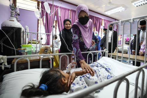 SULTANAH NUR ZAHIRAH