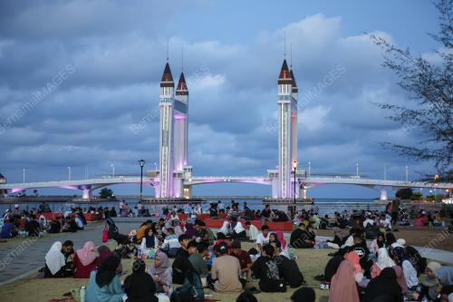 BERBUKA PUASA