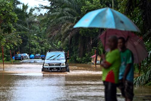 BANJIR KUALA BERANG