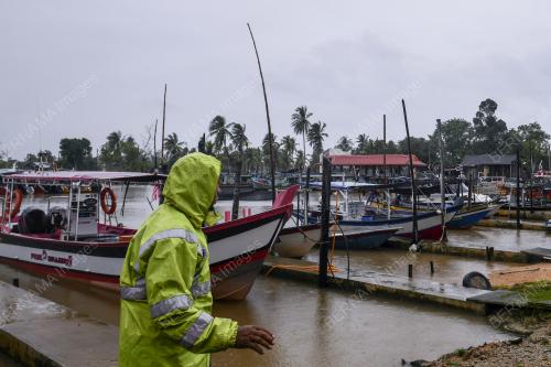HUJAN_BERTERUSAN
