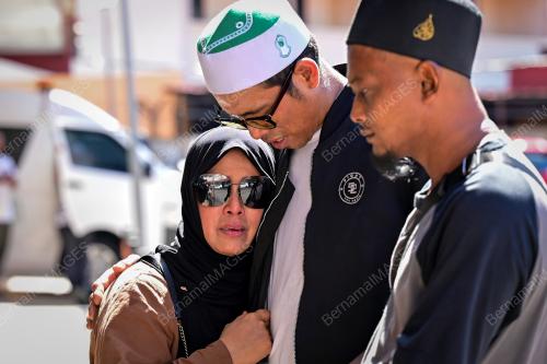 TIGA PEKERJA MAUT