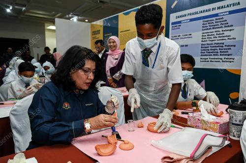 SENATOR SARASWATHY KANDASAMI
