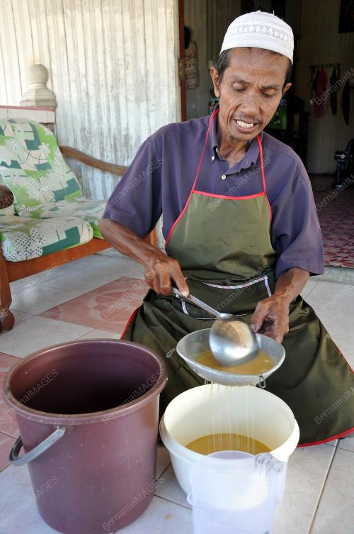 TR05_26052018_AKOK_TRADISIONAL_NYIUR_TUJUH