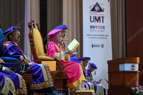 SULTANAH NUR ZAHIRAH