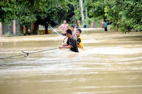 TR05_26122012_DUNGUN_BANJIR