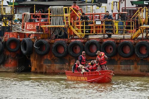 BOMBA SAR PEKERJA KAPAL