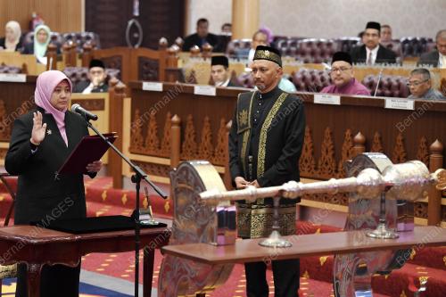 TR05_29112018_SIDANG_DUN_BN201811244636