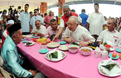 DATUK SERI MOHD NAJIB TUN ABDUL RAZAK