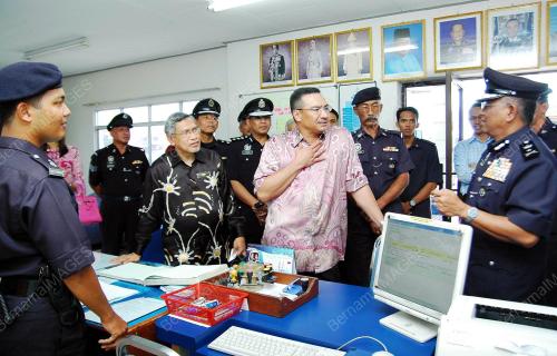 HISHAMMUDDIN TUN HUSSEIN