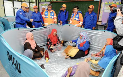 TR05_30112015_SIMULASI_BANJIR