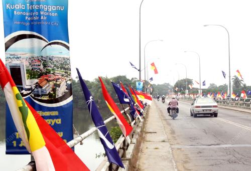 MENJELANG PILIHAN RAYA KE-12