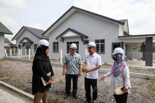 AKMAL NASRULLAH MOHD NASIR