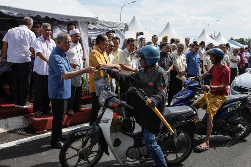 DATUK SERI FADILLAH YUSOF