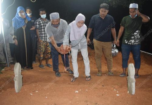 MANGSA BUNUH SELAMAT DIKEBUMI