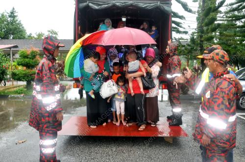 TR06_02122017_BANJIR