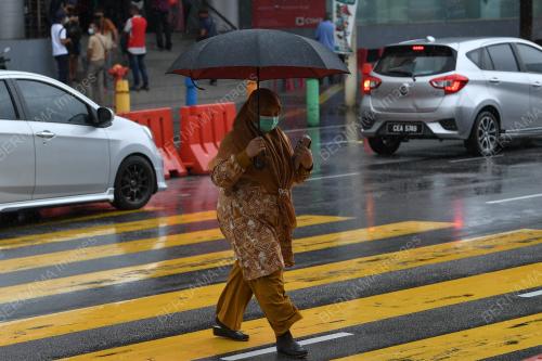 MONSUN TIMUR LAUT