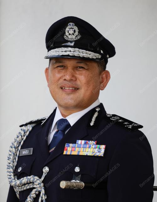 DATUK MAZLI MAZLAN