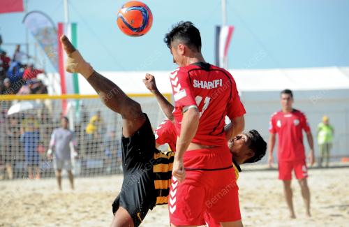 TR06_04032017_BOLA_PANTAI