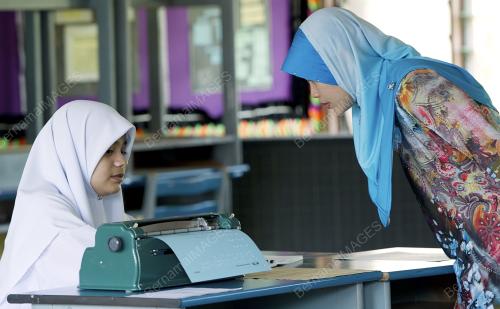 NOOR MUHAJIRIN MOHAMAD