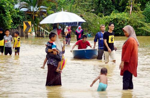 TR06_04122013_BANJIR