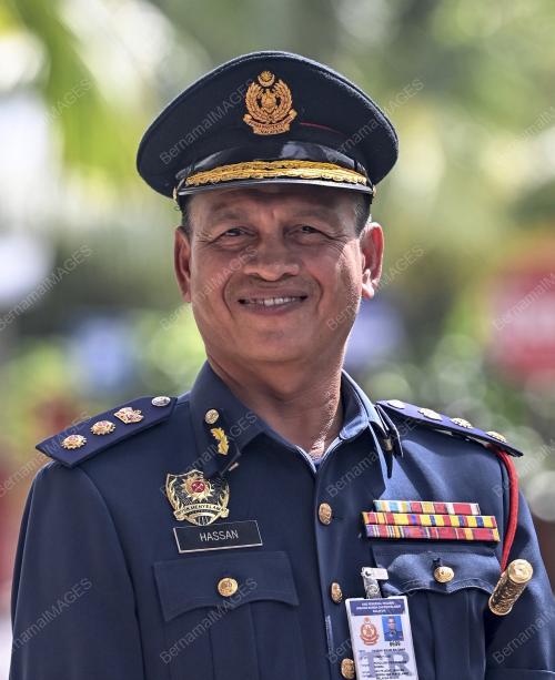 HASSAN 'AS'ARI OMAR