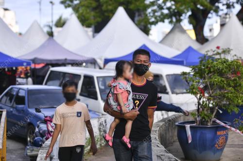 BAZAR RAMADAN DATARAN SHAH BANDAR