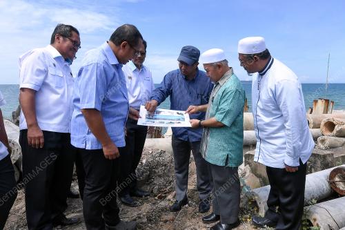 DATUK TUAN IBRAHIM TUAN MAN