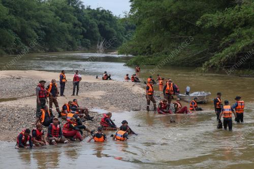 OPERASI SAR TRAGEDI KEPALA AIR