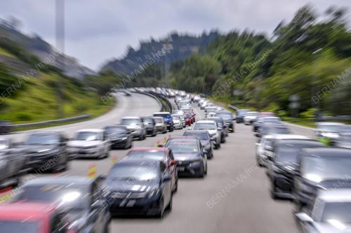 TINJAUAN ALIRAN TRAFIK