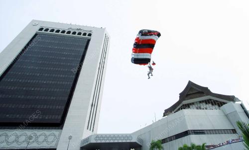 KL TOWER INTERNATIONAL JUMP 2009