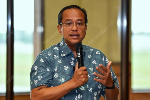 DATUK SERI DR AHMAD SAMSURI MOKHTAR