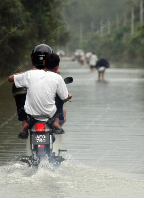 BANJIR DI SETIU