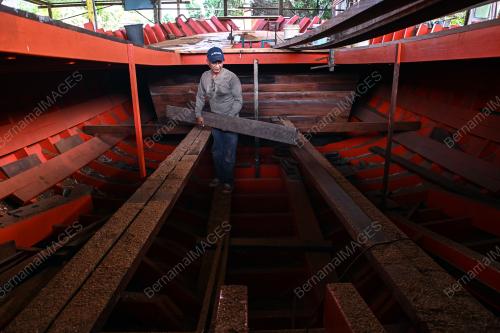 PEMBUATAN BOT TRADISIONAL