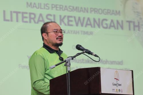 MUSTAKIM MOHAMAD