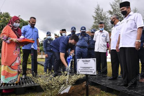 TAN SRI MOHD ZUKI ALI