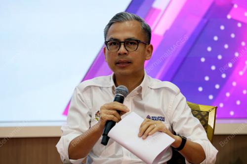 FAHMI FADZIL