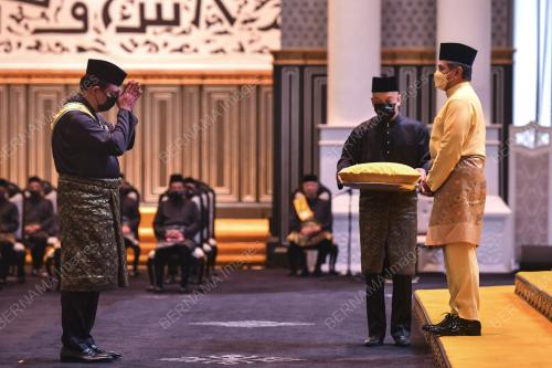PENGURNIAAN BINTANG-BINTANG DARJAH KEBESARAN NEGERI