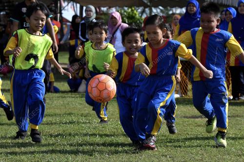 TR06_13102018_HARI_SUKAN_BN201810120713