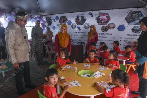 DATUK SERI DR AHMAD SAMSURI MOKTHAR