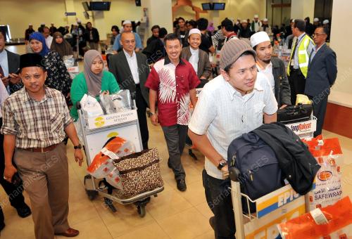 TR06_14022011_PELAJAR_BALIK