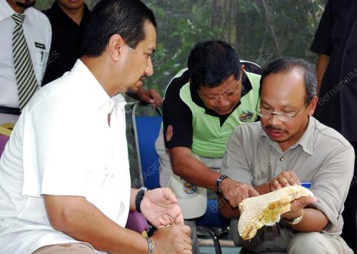 TUANKU MIZAN ZAINAL ABIDIN
