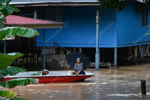 BANJIR KAMPUNG PENGKALAN AJAL