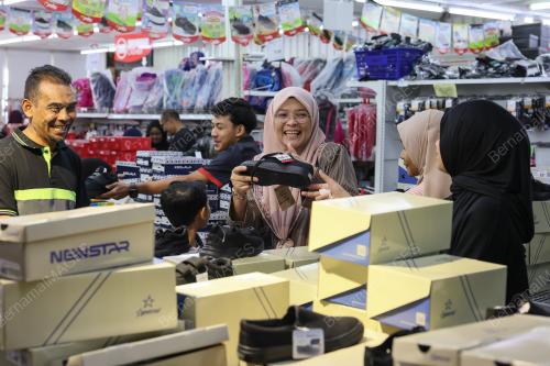 JUALAN KEMBALI KE SEKOLAH