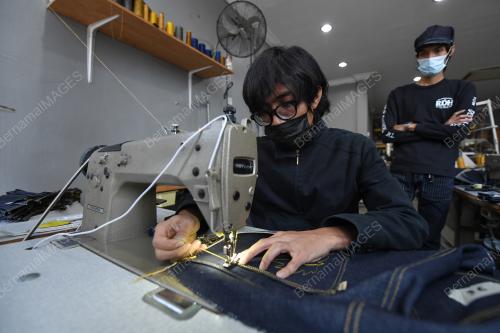 SELUAR JEANS ANAK MELAYU JERTEH