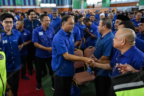 DATUK SERI DR ZAMBRY ABD KADIR