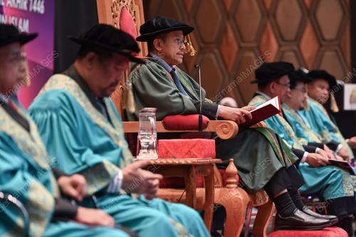 DATUK SERI DR AHMAD SAMSURI MOKHTAR