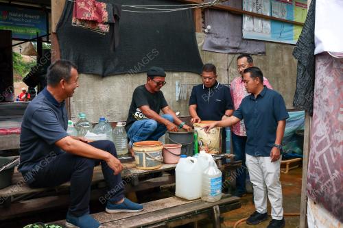 BEKALAN AIR BERSIH KELUARGA MISKIN